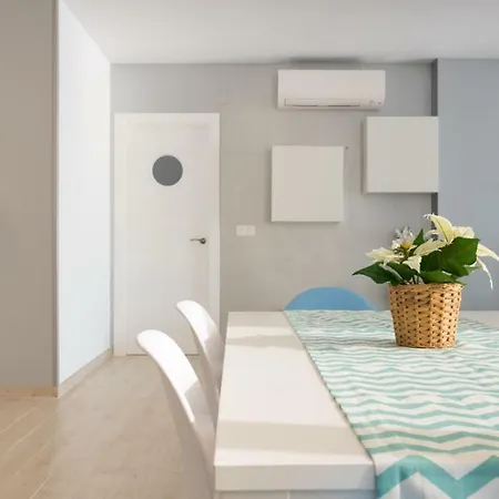 Seafront La Malagueta I Apartment Malaga